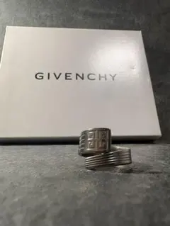 Givenchyリング23号前後