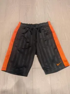 【miyako様専用】Nike ハーフパンツ 黒・オレンジ ストライプ　М