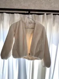 フリース ジップアップジャケット フード付き クリーム色