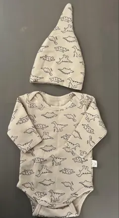 【期間限定値下げ！】恐竜柄ロンパース・帽子セット サイズ66