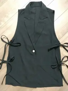 グレイル ベスト / ブラック