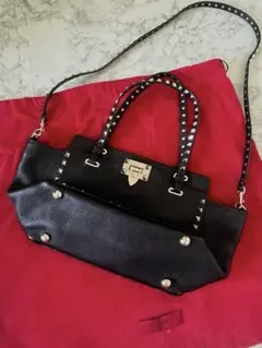 【美品】VALENTINOスタッズバックのサムネイル