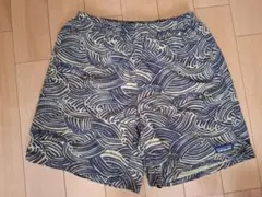 パタゴニア　バギーズロング　7インチ　 XSサイズ　波柄