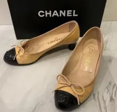 CHANEL シャネル パンプス　35 ココマーク　ベージュ　ブラックのサムネイル