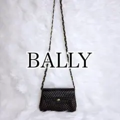 【良品】バリー　キルティング　チェーンショルダーバッグ　レザー　金ロゴプレート