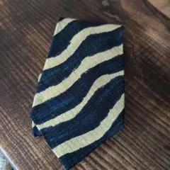 Item thumbnail for item a1341586-5e2f-4807-a2a7-be78bbf2b3da