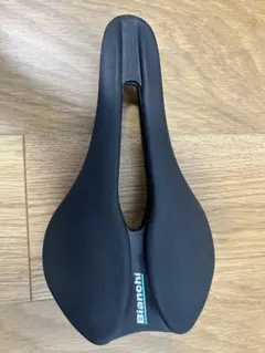 Bianchi ✕ Selle Italia サドルのサムネイル