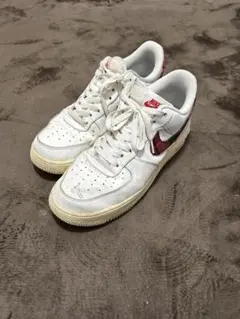 Nike Air Force 1 ホワイト/レッド