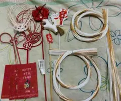 mama︎様専用 しめ縄土台×9点 わらルック お正月飾り 松村工芸の「しめ縄リース土台(紙)｜花器、リース」通販 - 花材通販は