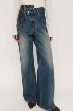ameri ワイドサイドタックペイントデニムパンツ - メルカリ