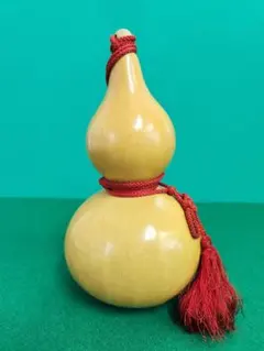 霊*悟様 【美品】天然素材 ひょうたん 工芸品 置物 縁起物 瓢箪 房付き
