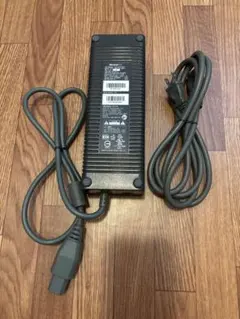 起動確認済みXBOX360 250GB 本体ソフト2本+予備ACアダプター 起動確認済みXBOX360 250GB 本体ソフト2本+予備ACアダプター