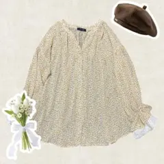 小花柄ブラウス　花柄　レース袖　フリル袖　前開き　羽織り　キャンディスリーブ