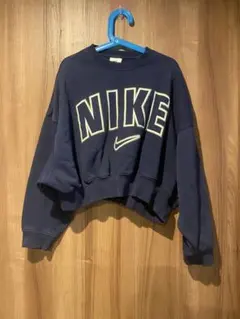NIKE トレーナー ネイビー クロップド丈