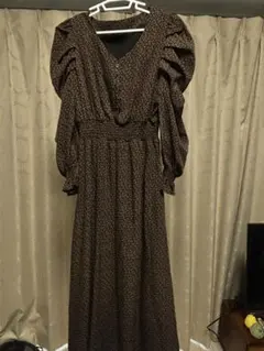 ブラウン フラワープリント パフスリーブ マキシ丈 ワンピース