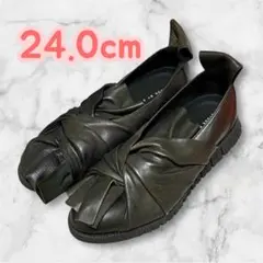 Item thumbnail for item 9f1dbbd8-47a9-40c7-8ca6-bb9c0bbd5527