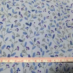 Pinsel　Studio　ふんわりフラワー柄　ブルー　はぎれ