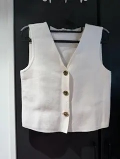 Item thumbnail for item b4b33777-ed5a-4667-8e17-0552d3c0280b