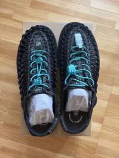 極美品】KEEN × Hombre Nino UNEEK ブラック 26.5㎝ - メルカリ