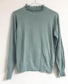 アースミュージックアンドエコロジー　フリルニットセーター