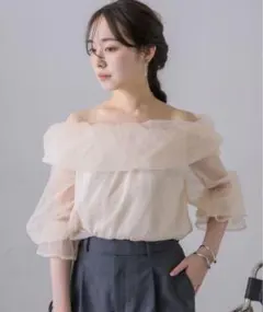 [NEUNA]オフショルシアーブラウスのサムネイル