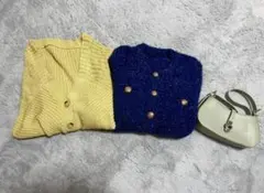 ネイビーのニットとイエローのカーディガン、カバンセット