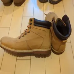 ベージュ スエード ワークブーツ ミッドカット