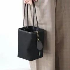 Brady KEER ブレディ カー 巾着バッグ 黒 保存袋付き - メルカリ