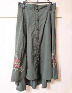 【美品】アクシーズファム 花柄刺繍 フィッシュテールスカート カーキ M