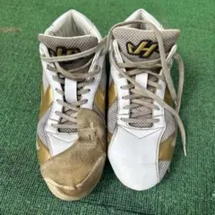 ジャガーズ創工　投手用オーダースパイクホワイト　高校野球対応　但馬制 ジャガーズ創工 投手用オーダースパイクホワイト 高校野球対応 但馬制