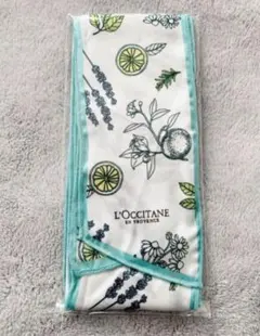 ロクシタンノベルティ ツイリースカーフ