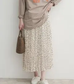 アーバンリサーチドアーズ　ドットプリーツスカート
