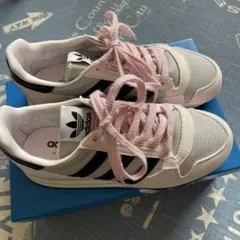 本日セールadidas スニーカー ピンク グレー
