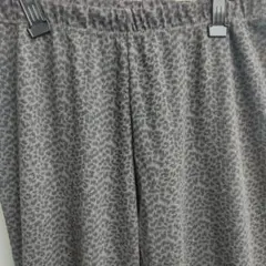ヒョウ柄カジュアルパンツ