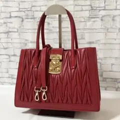 2025年最新】miumiu バッグ 赤の人気アイテム - メルカリ