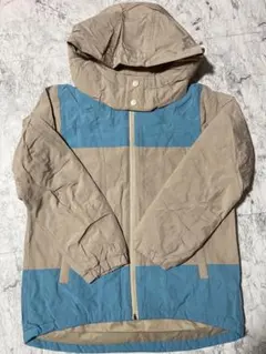 新品未使用 キッズ フード付き中綿入りコート サイズ140