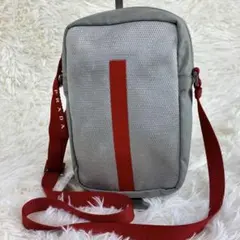 美品✨プラダスポーツ ショルダーバッグ ロゴ　ユニセックス
