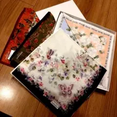 ハンカチ　NINA RICCI