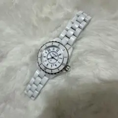 CHANEL シャネル J12 33mm ホワイト セラミックのサムネイル