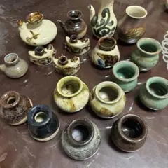 沖縄の陶器 小壺 ミニ壺 花器 一輪挿し 醤油差し18個まとめ売り