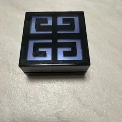 GIVENCHY ル・プリズム・アイズ・カルテット 86 ROSEのサムネイル
