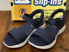 SKECHERS Slip-ins サンダル ネイビー24cmのサムネイル