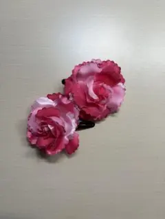 ピンク花モチーフヘアクリップ2個セット