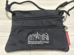Manhattan Portage ブラックサコッシュ