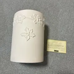 FELISSIMO 花瓶 白 陶器 エンボス加工のサムネイル