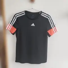 美品　adidas　アディダス　黒　オレンジ　サッカー　Tシャツ　150のサムネイル