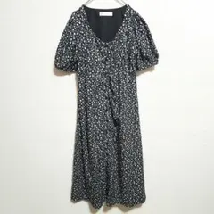 花柄 半袖 ロングワンピース サイズF フレア きれいめ パフスリーブ 総柄