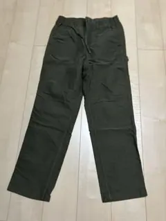 ユニクロ オリーブグリーン チノパン