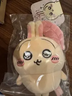 【良個体】ちいかわ スッキリ目のうさぎマスコット ステッカー付き ちいかわ スッキリ目のうさぎマスコット | ちいかわマーケット