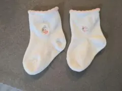 【美品】ファミリア　familiar 靴下　7-9cm 新生児〜6ヶ月